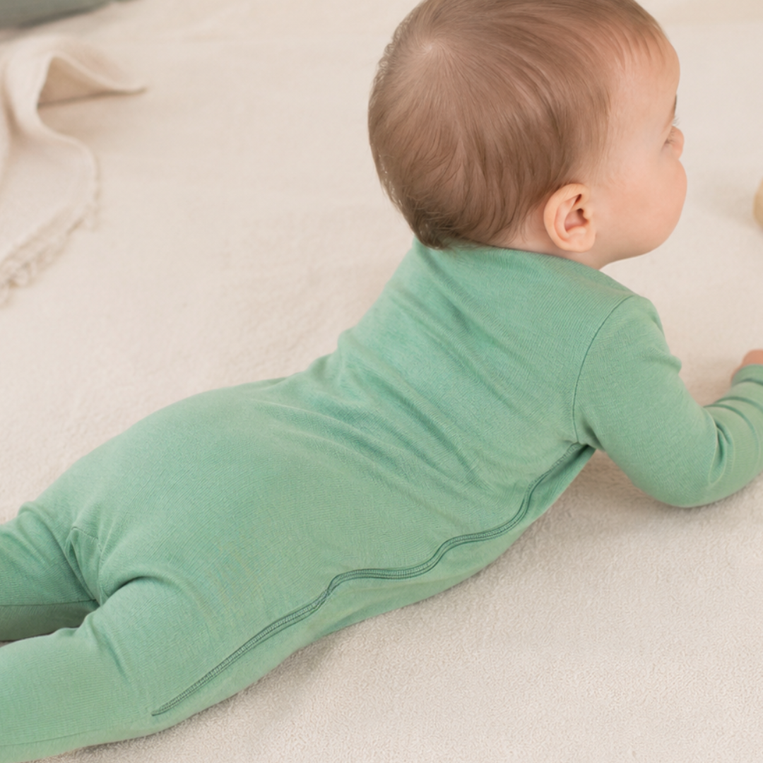 Jumpsuit (romper) made of 100% certified fine merino with a side zipper