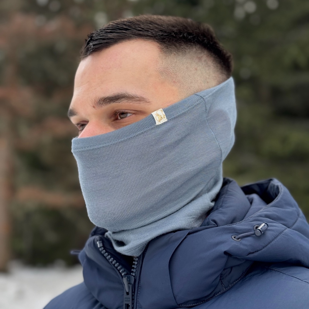100% fine merino snood