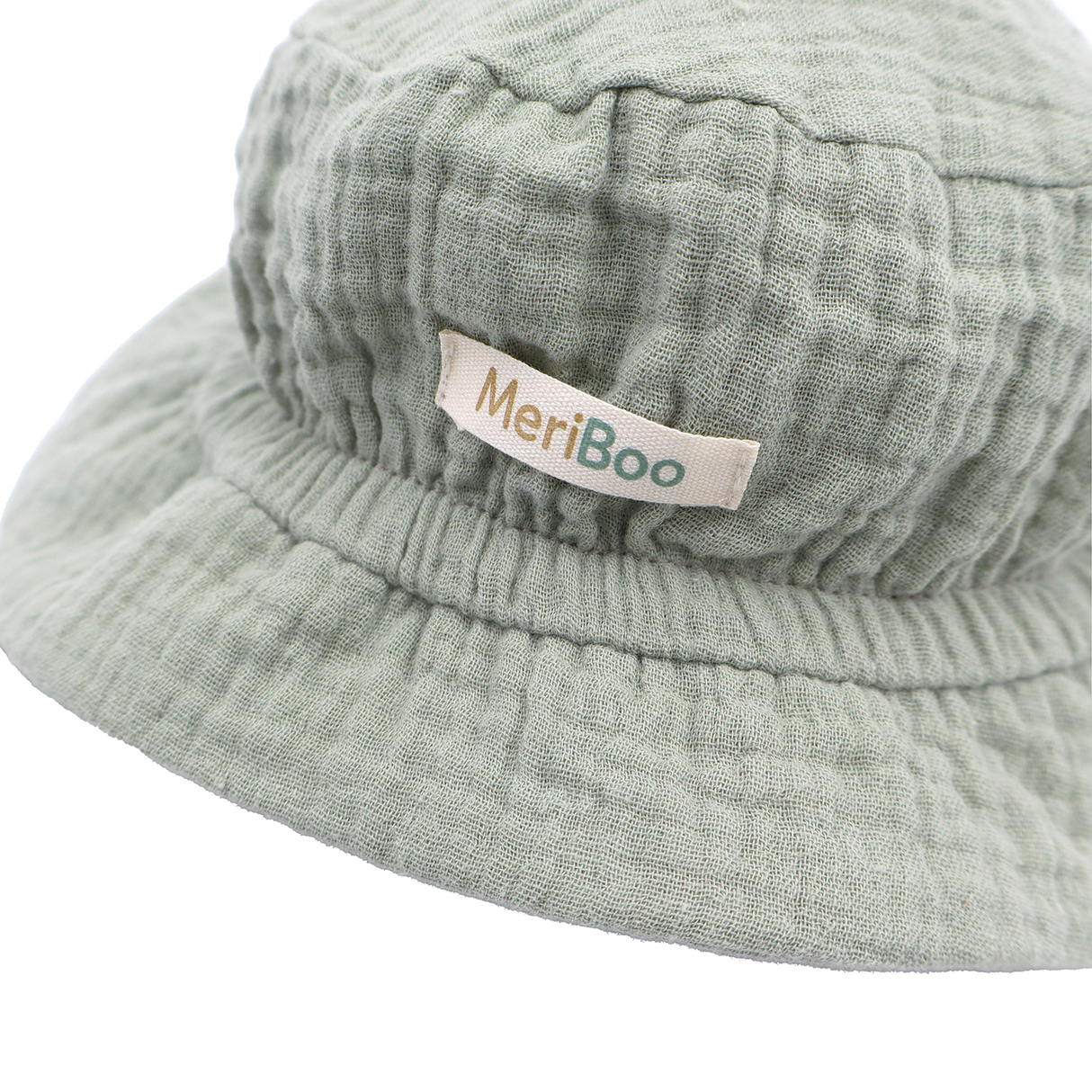 "Soft Breeze" hat made of 100% organic muslin with an extended back to protect the neck