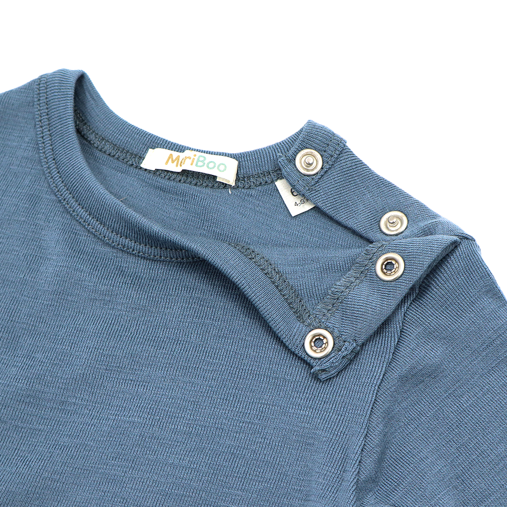 Long-sleeved bodysuit made from 100% certified fine merino wool