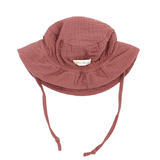 "Soft Breeze" hat made of 100% organic muslin with an extended back to protect the neck