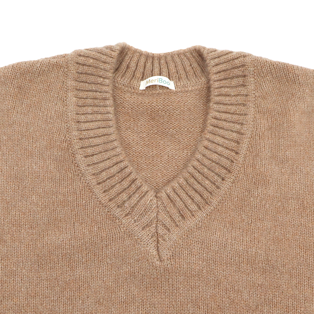 Women's soft sweater made of organic merino wool